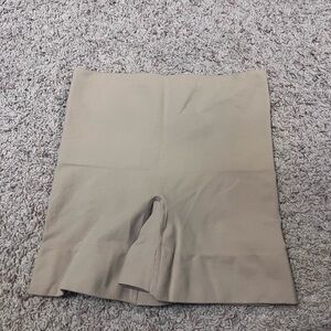 Flexees By Maidenform Tan Shapewear Boy Shorts Women's Size Large